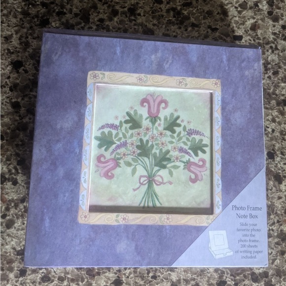 Note Box with Photo Frame - Picture 2 of 5